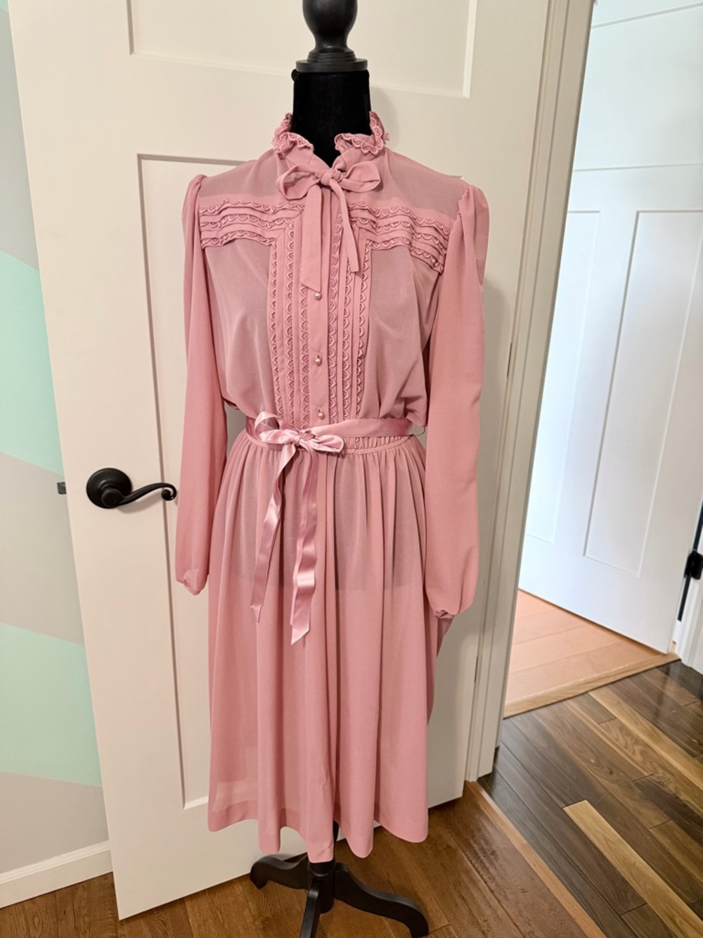 Vintage 60s Ruffle Midi Secretary Whimsical dress Size Medium Large Tie - Picture 2 of 8
